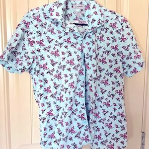 Le Chateau button down summer t-shirt (Size M)